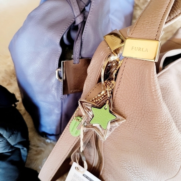 Furla Keychain Bag Charm Wasabi Star - Picture 5 of 6